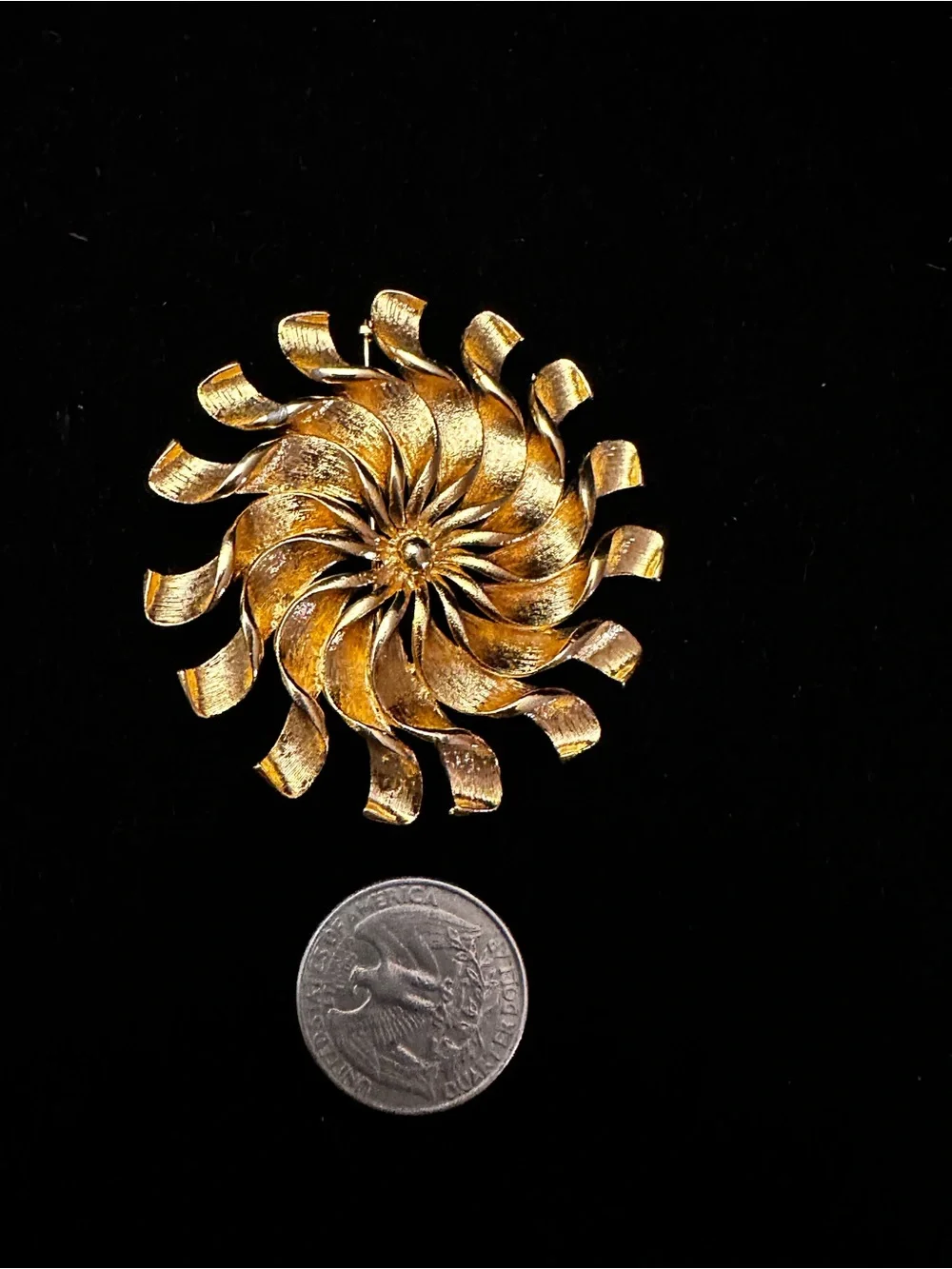 Hollywood Regency Style ornate Lot of 5 Brooches